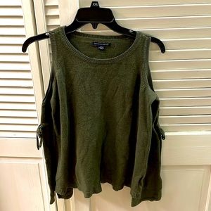 American Eagle sweater